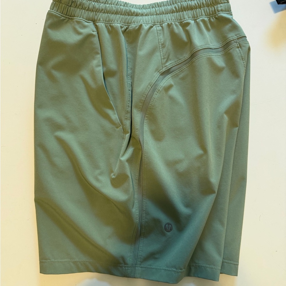 lululemon athletica Men's Athletic Shorts — Sage Green
